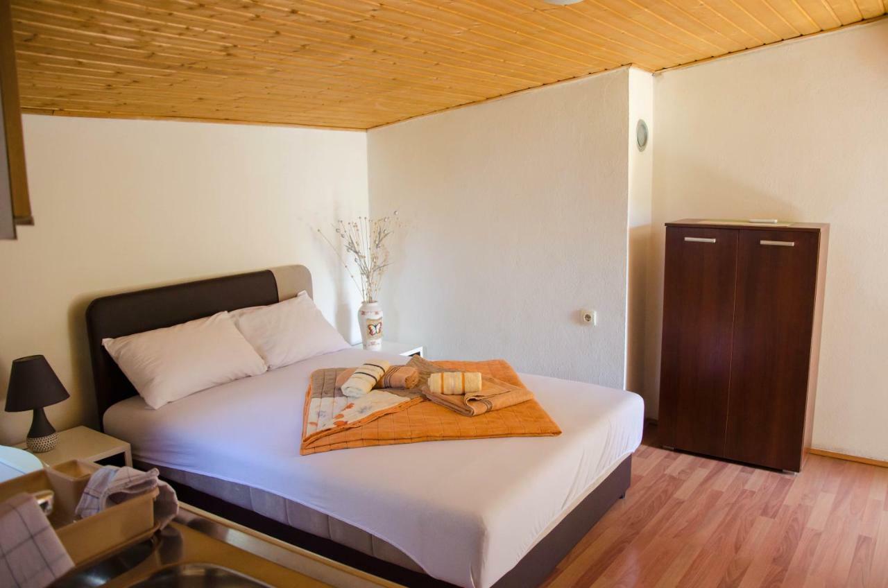 Studio-Apartman Milena Podgorica Exterior photo