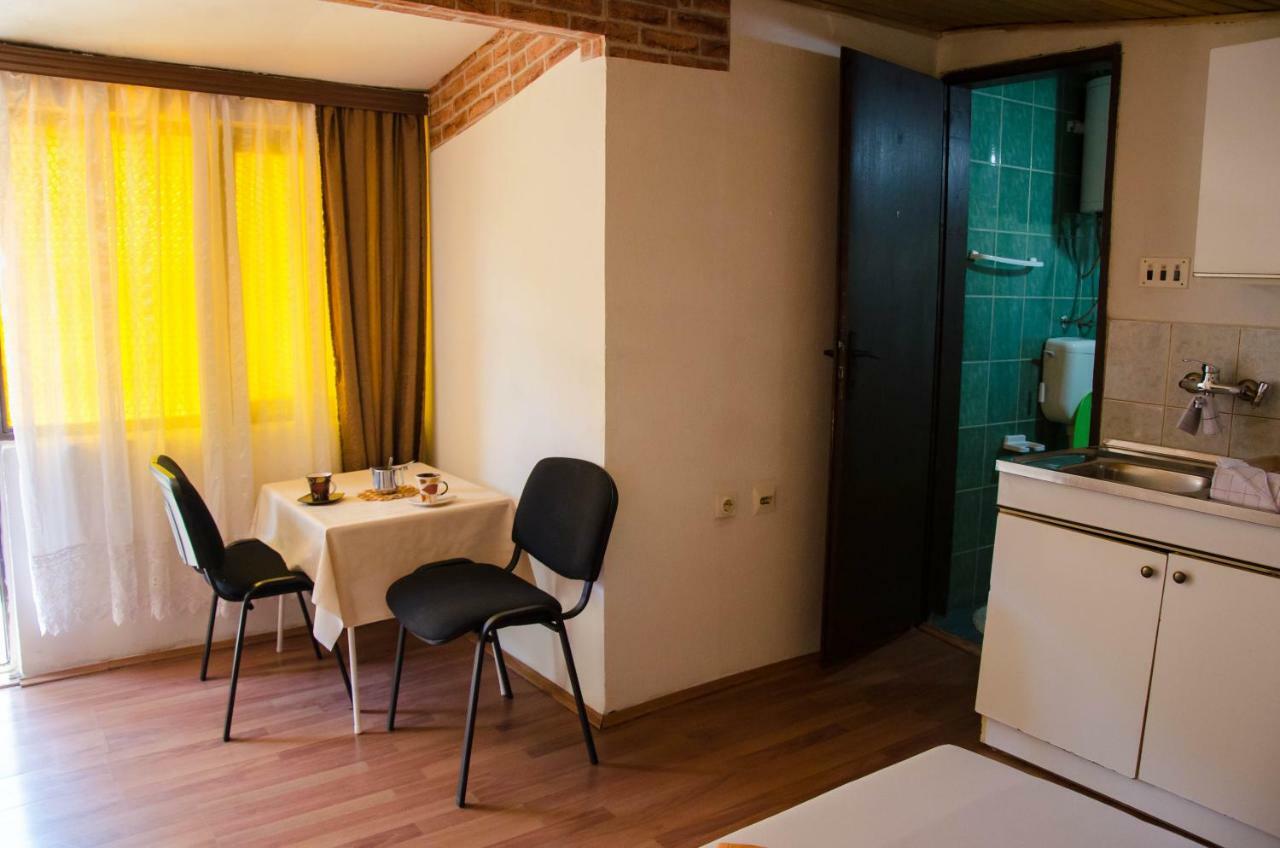 Studio-Apartman Milena Podgorica Exterior photo