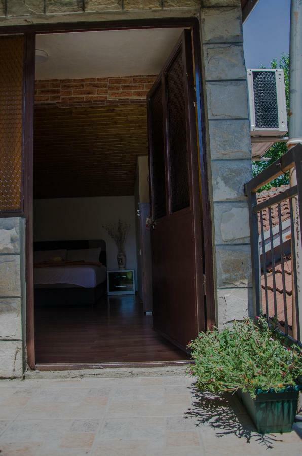 Studio-Apartman Milena Podgorica Exterior photo