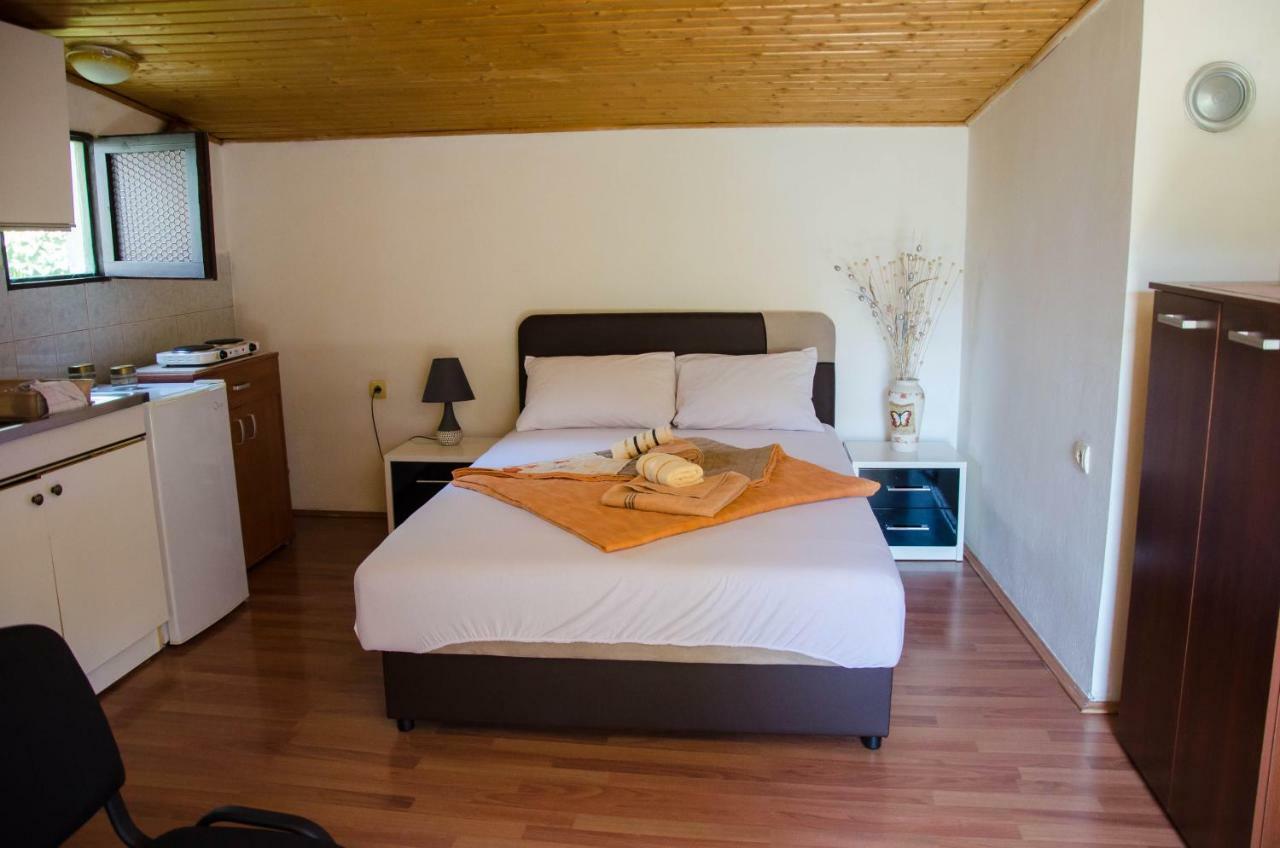 Studio-Apartman Milena Podgorica Exterior photo